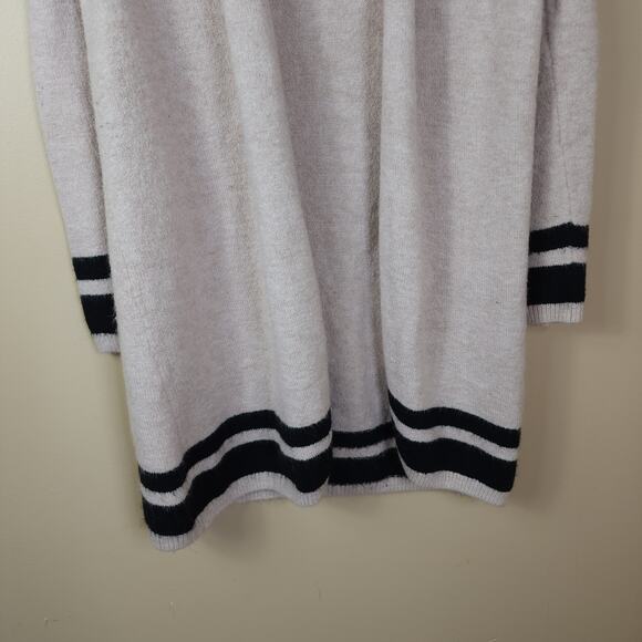Cupcakes & Cashmere Hank Stripe Open Front Shawl Cardigan Size XS - Picture 3 of 11